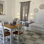 Rodia & Апартаменты