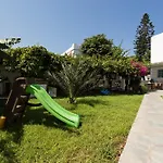 Rodia & Апартаменты Парос